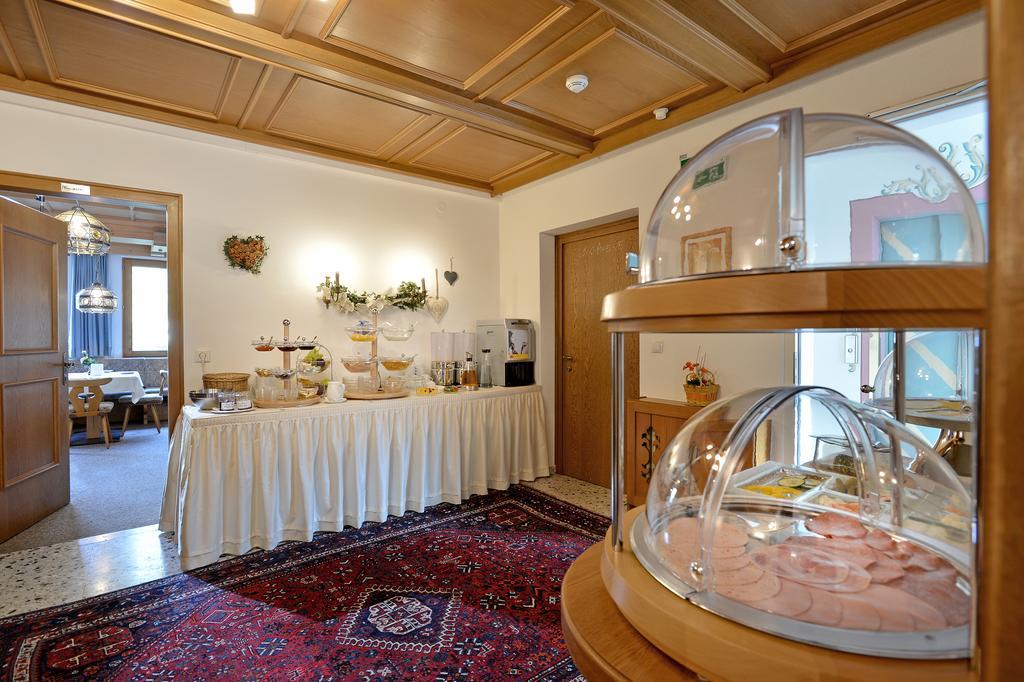 מאיירהופן Hotel Garni Jennewein מראה חיצוני תמונה