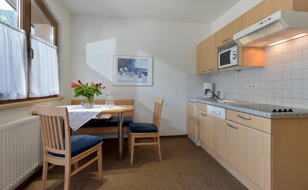 מאיירהופן Hotel Garni Jennewein חדר תמונה