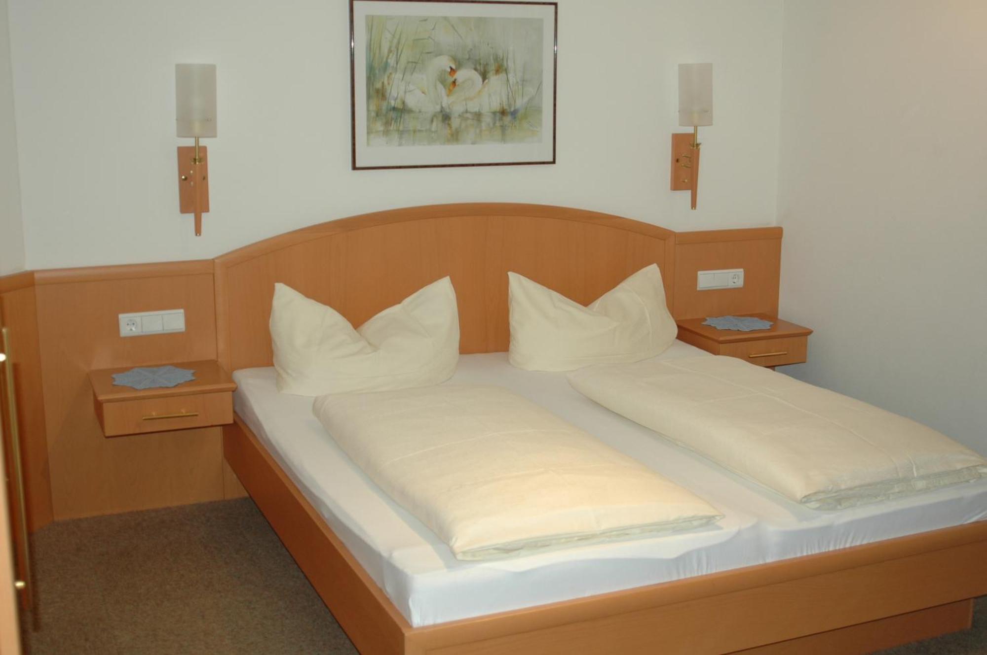 מאיירהופן Hotel Garni Jennewein חדר תמונה